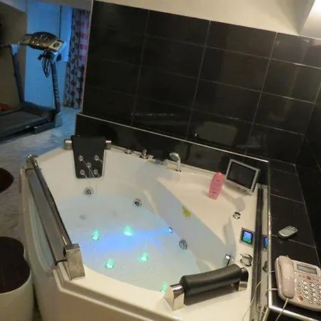 Hotel 7777 Szálloda