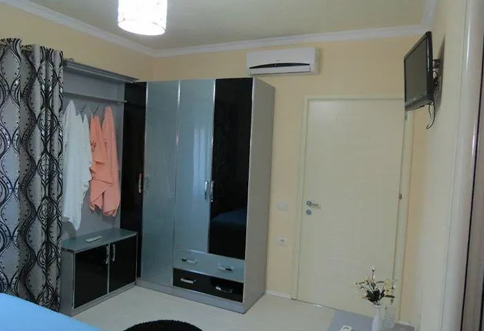 Hotel 7777 Szálloda Tirana