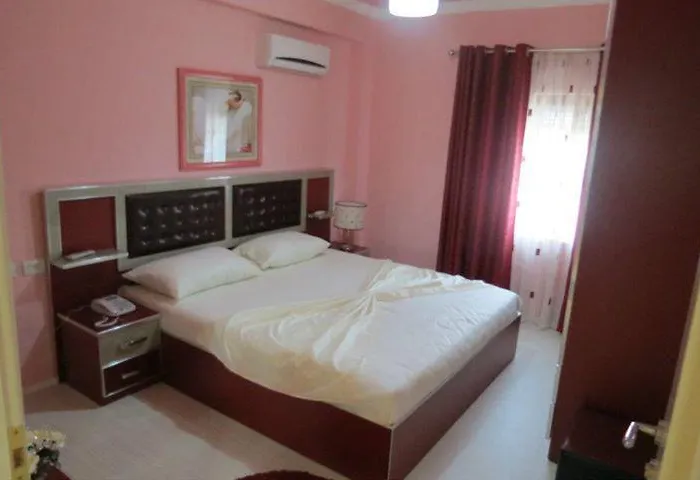 Hotel 7777 Szálloda Tirana