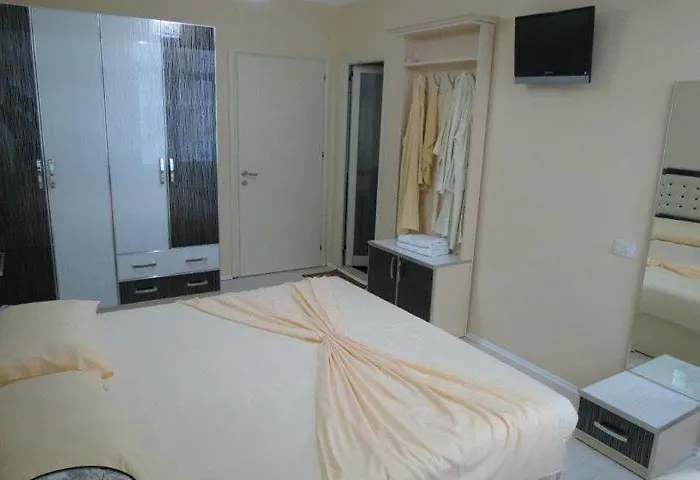 Hotel 7777 Szálloda Tirana