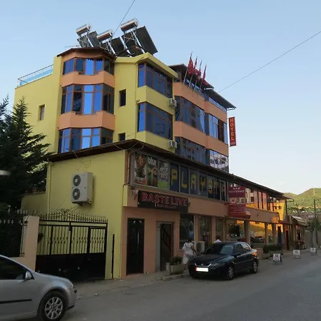 Hotel 7777 3* 地拉那